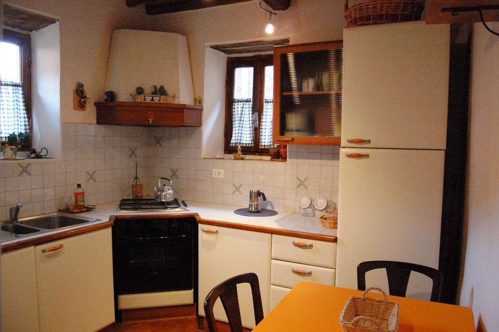 Casa Webb Villa Bagni di Lucca Rom bilde